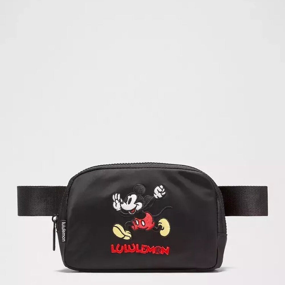 Limited Edition Disney x lululemon Everywhere Belt Bag 1L Mickey NWT